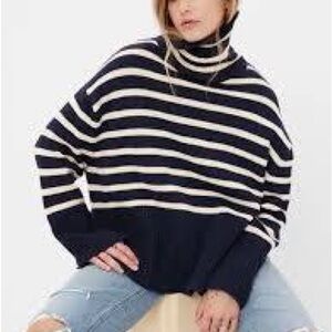 GAP 24/7 Split Hem Navy and Cream Striped Turtleneck Sweater